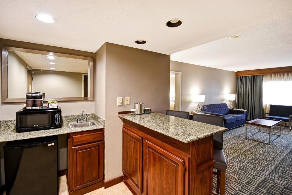 DoubleTree by Hilton Augusta Image 13